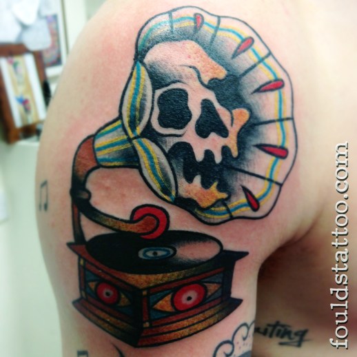 Skull and Gramophone